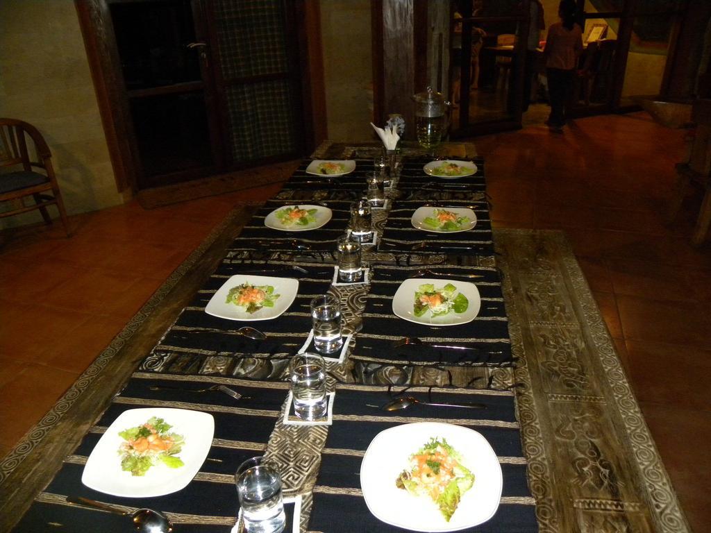 Saudara Home Ubud ภายนอก รูปภาพ
