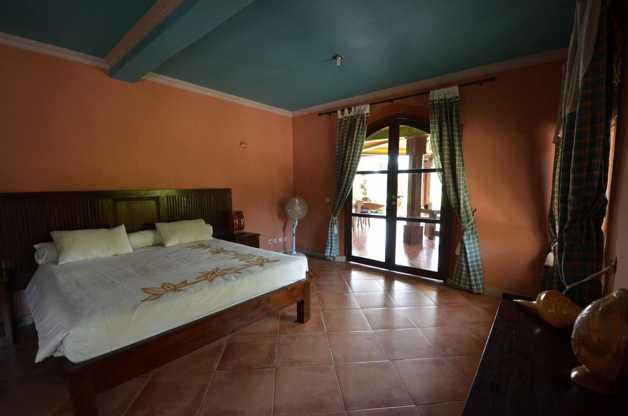 Saudara Home Ubud ภายนอก รูปภาพ