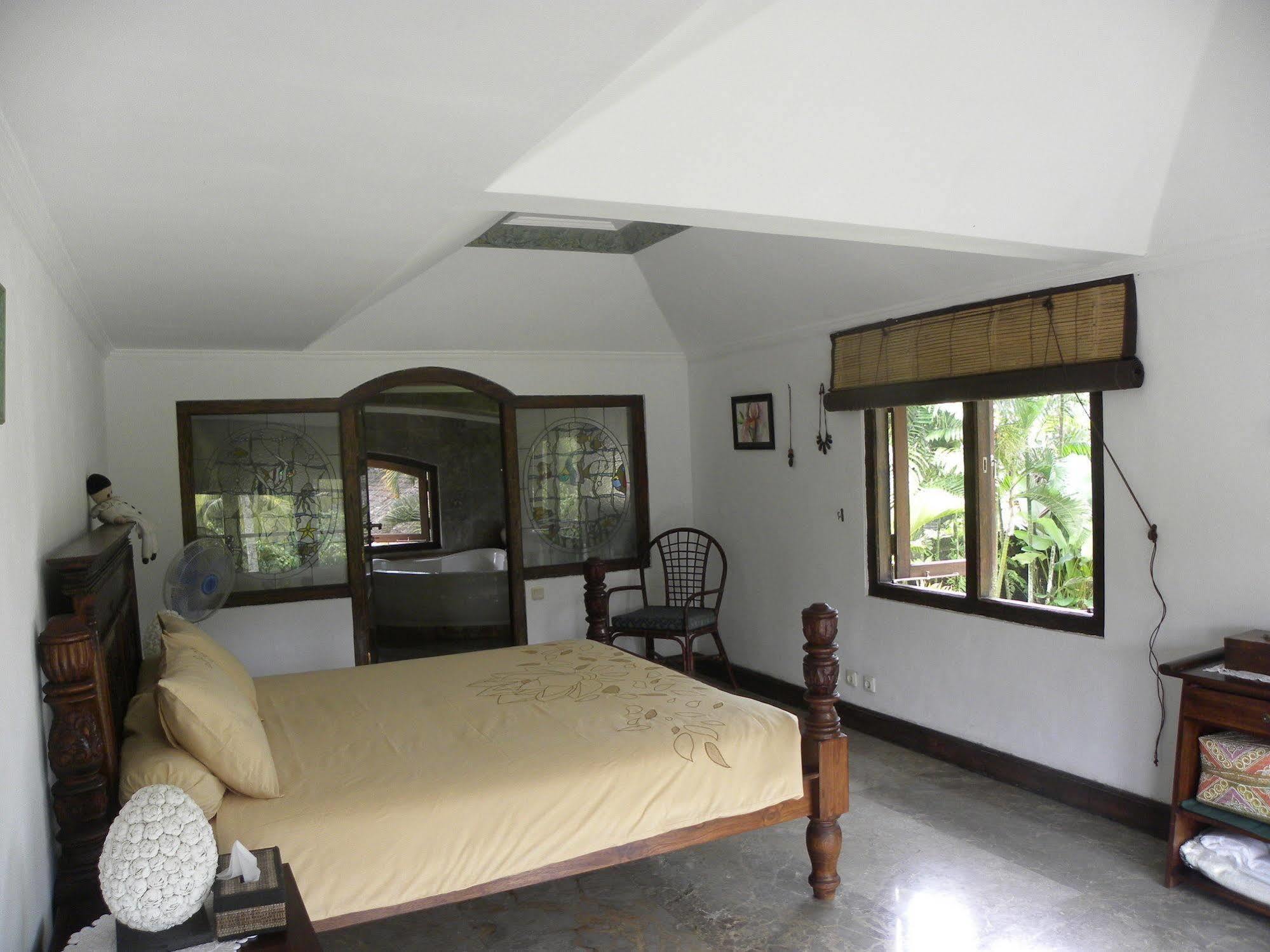 Saudara Home Ubud ภายนอก รูปภาพ