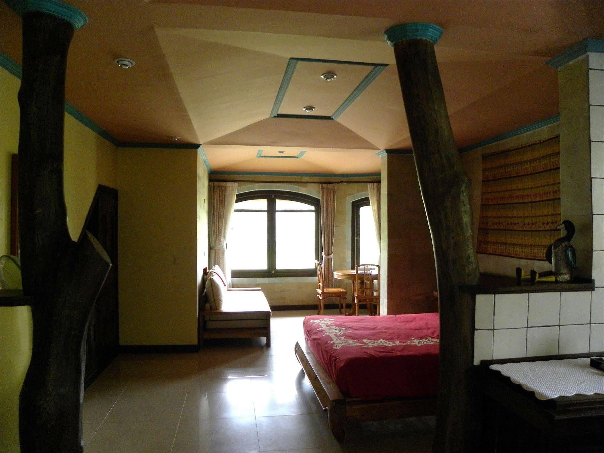 Saudara Home Ubud ภายนอก รูปภาพ